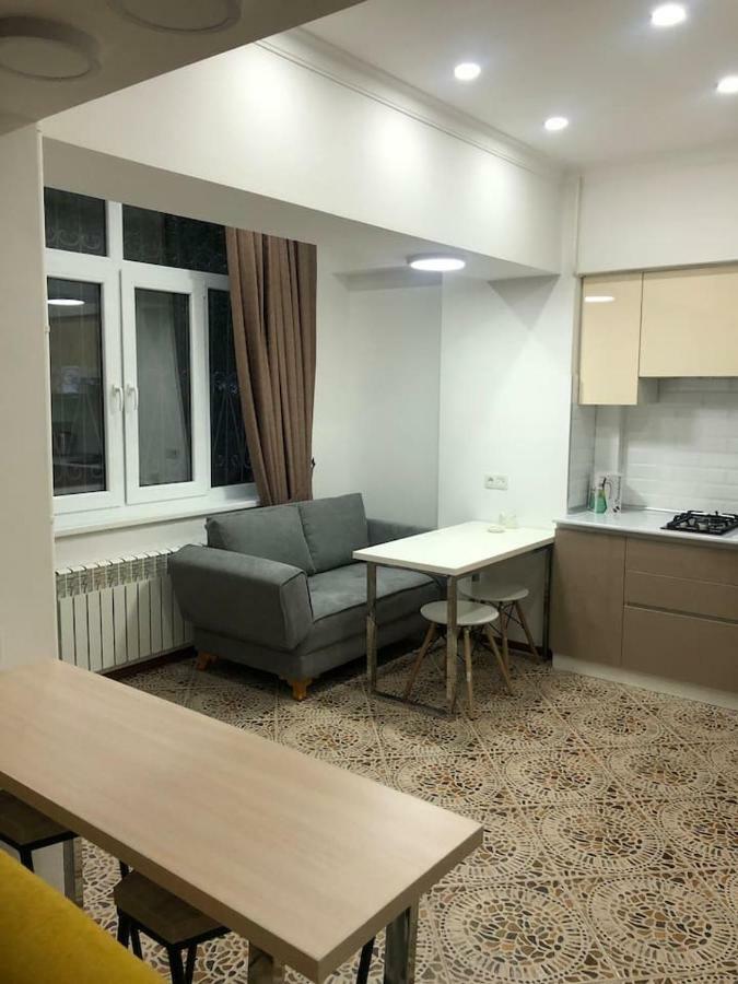 Студия В Центре Ташкента Luaran gambar